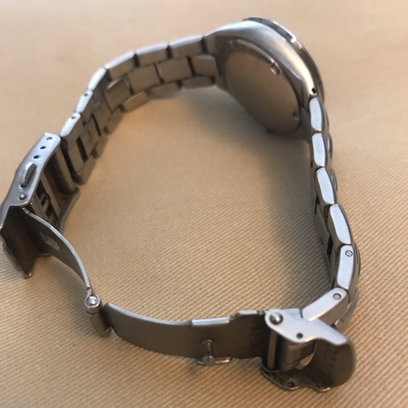 Fossil Watch ⏱ - Picture 5 of 5